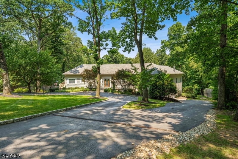 100 Pine Grove Rd Property Photo 6