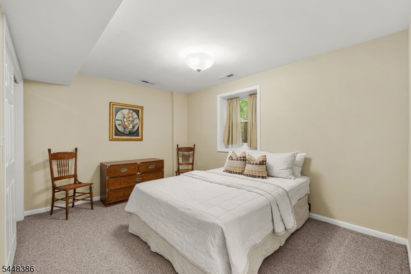 100 Pine Grove Rd Property Photo 35