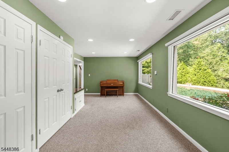 100 Pine Grove Rd Property Photo 37