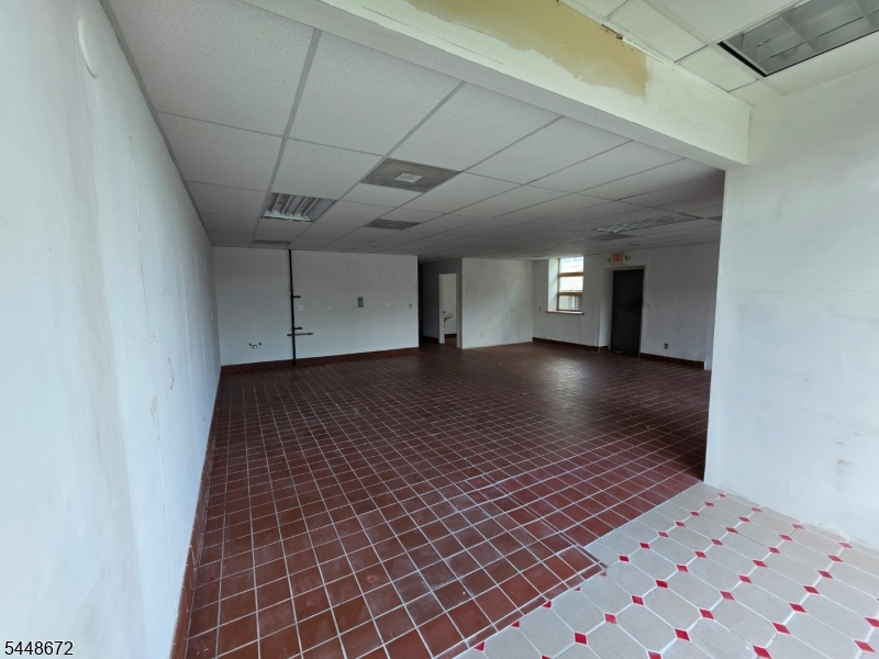 36 Franklin Ave Property Photo 2