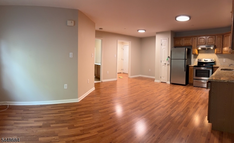4 Centennial Ave 4c Property Photo 4
