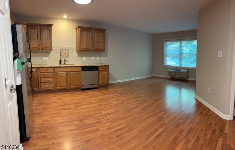 4 Centennial Ave 4c Property Photo 6