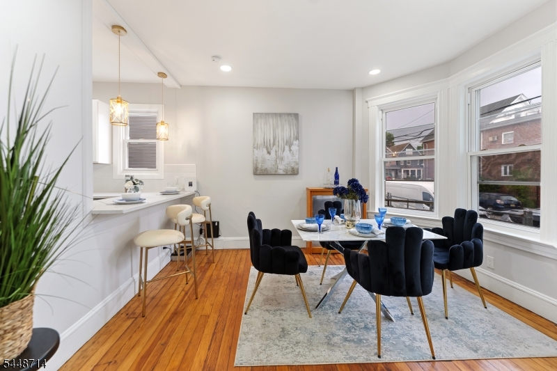 947 William St Property Photo 4