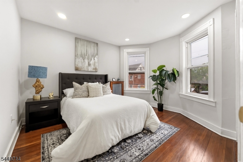 947 William St Property Photo 12