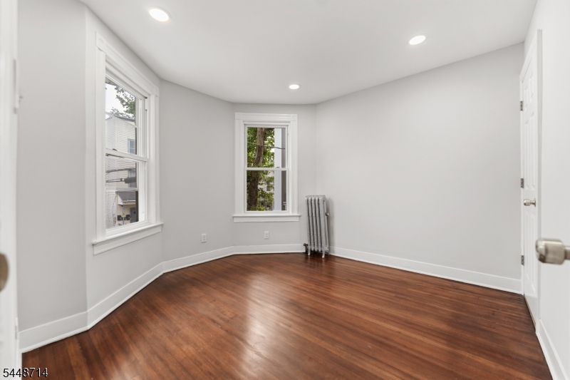 947 William St Property Photo 13