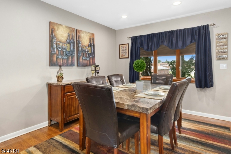 52 Grand Street Property Photo 10