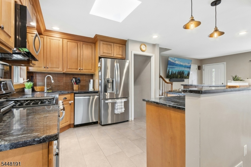 52 Grand Street Property Photo 12