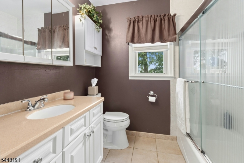 52 Grand Street Property Photo 24
