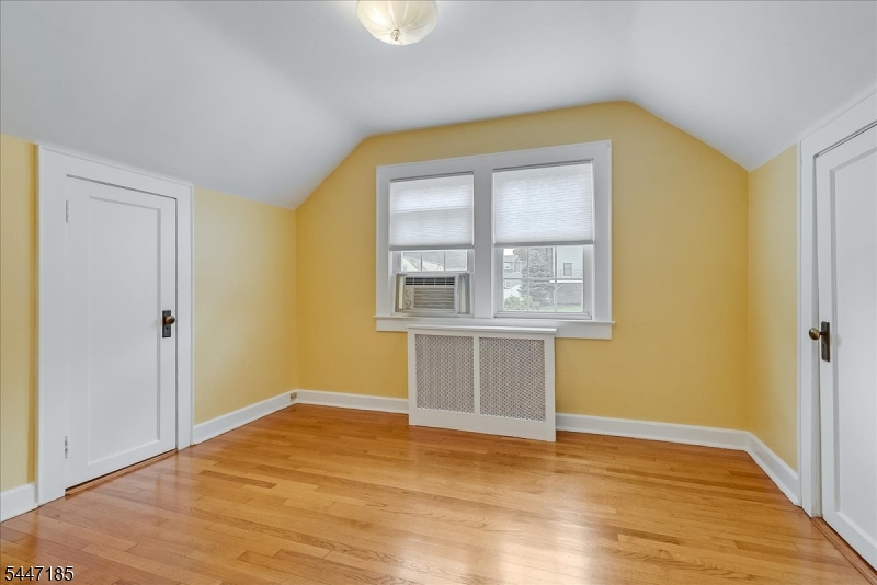 189 Mineral Spring Ave Property Photo 22