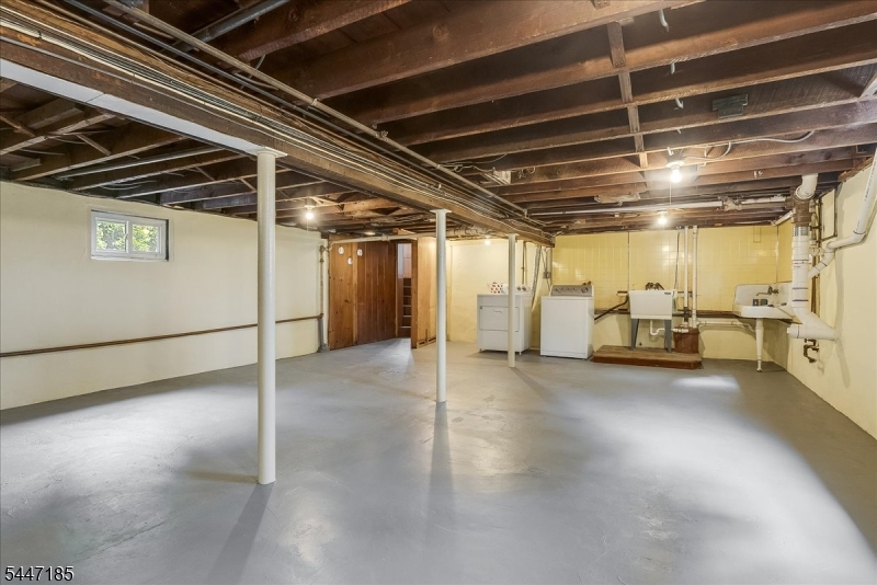 189 Mineral Spring Ave Property Photo 25