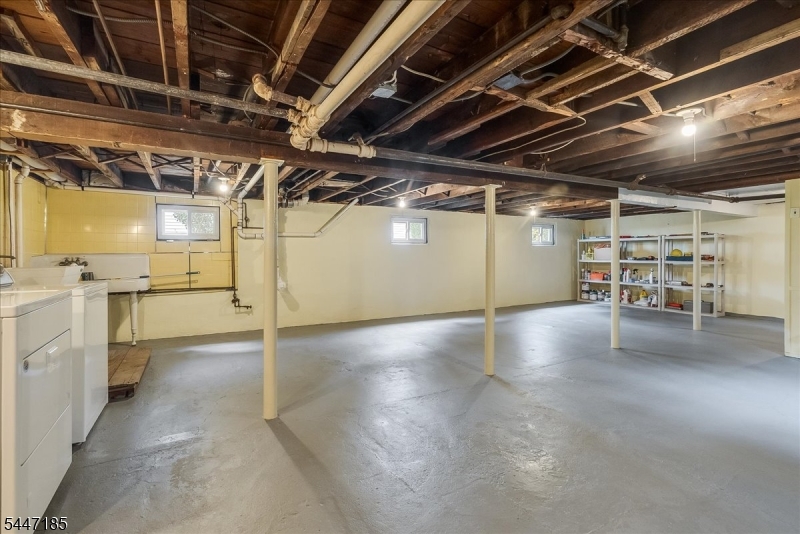 189 Mineral Spring Ave Property Photo 26
