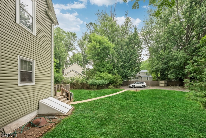 Hardenburgh Ave Property Photo 3