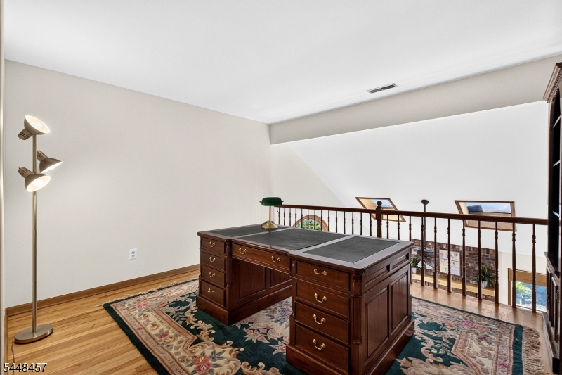 15 Hoffman Pl Property Photo 27