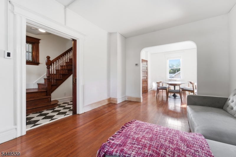 157 Ward Pl Property Photo 7