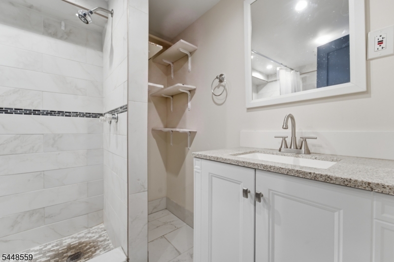 157 Ward Pl Property Photo 20