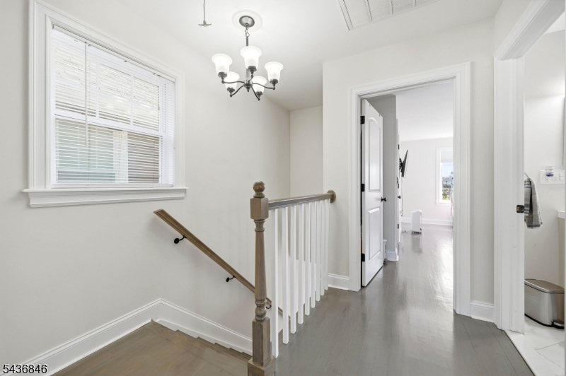 538 W Broad St Property Photo 15
