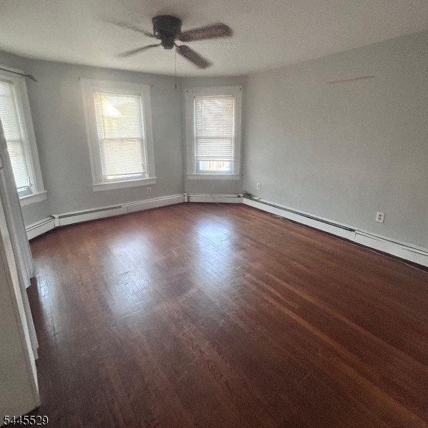 11 Baker St Property Photo 7