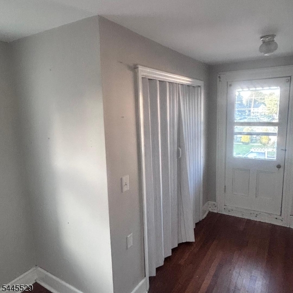 11 Baker St Property Photo 11
