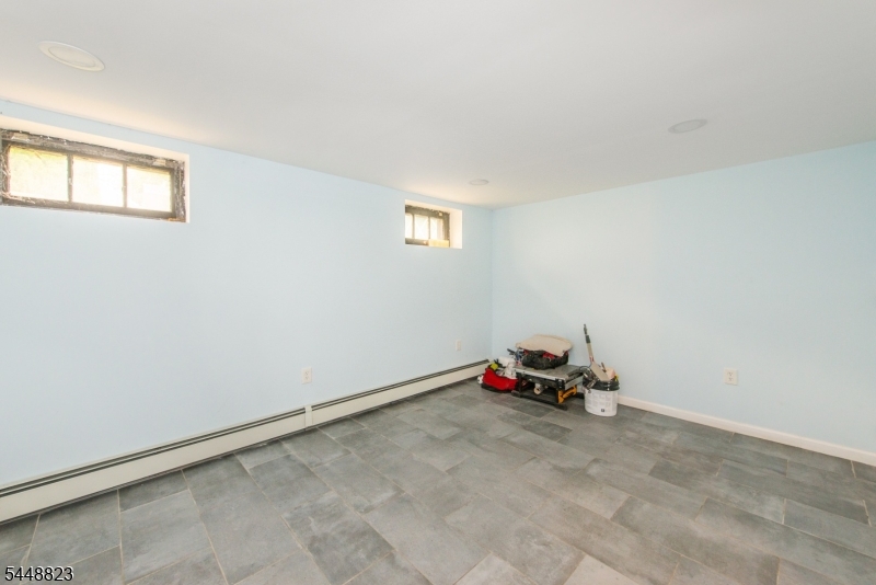 27 Spencer Ave Property Photo 15