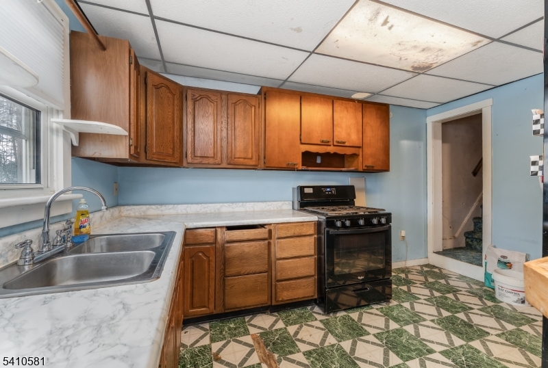 12 Brainard St Property Photo 10
