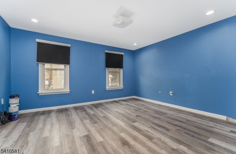12 Brainard St Property Photo 13