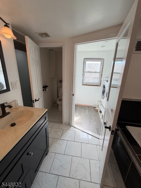 12 Brainard St Property Photo 20