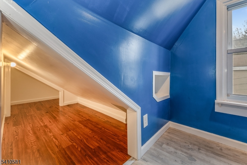 12 Brainard St Property Photo 24