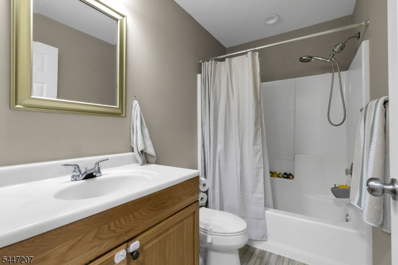 25 Gillette Rd Property Photo 21