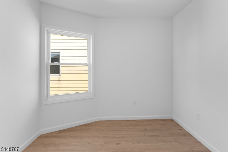 43 Cortland St Property Photo 12