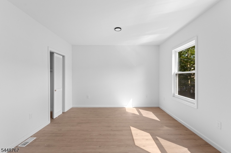 43 Cortland St Property Photo 15