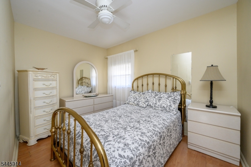 94 Van Buren St Property Photo 12