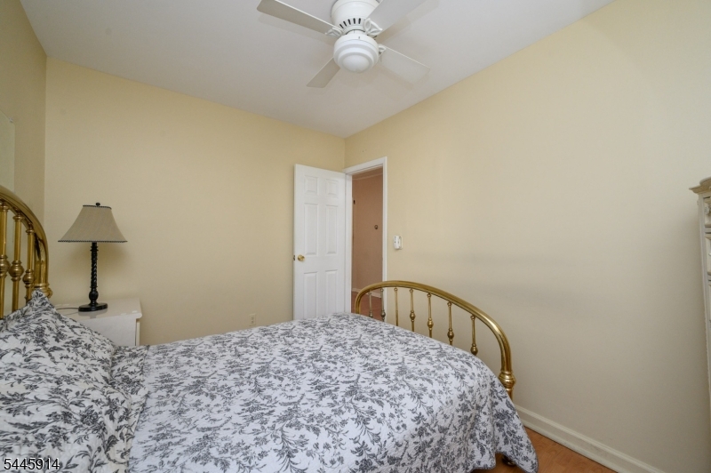 94 Van Buren St Property Photo 13