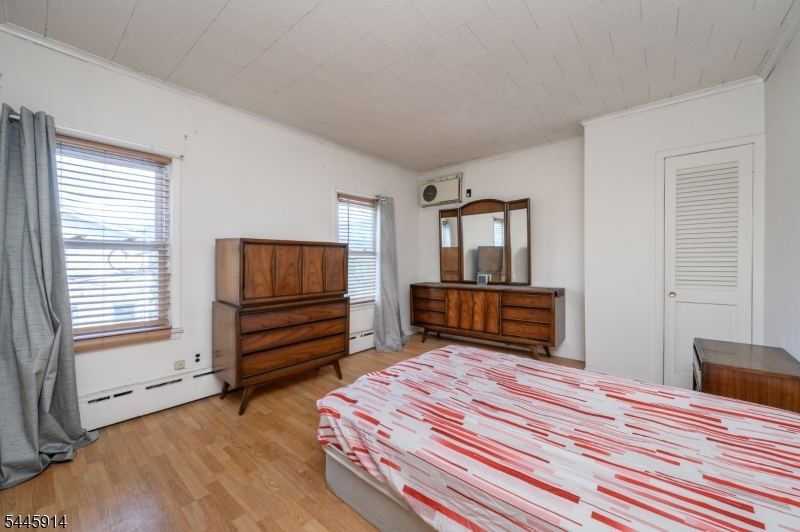 94 Van Buren St Property Photo 29