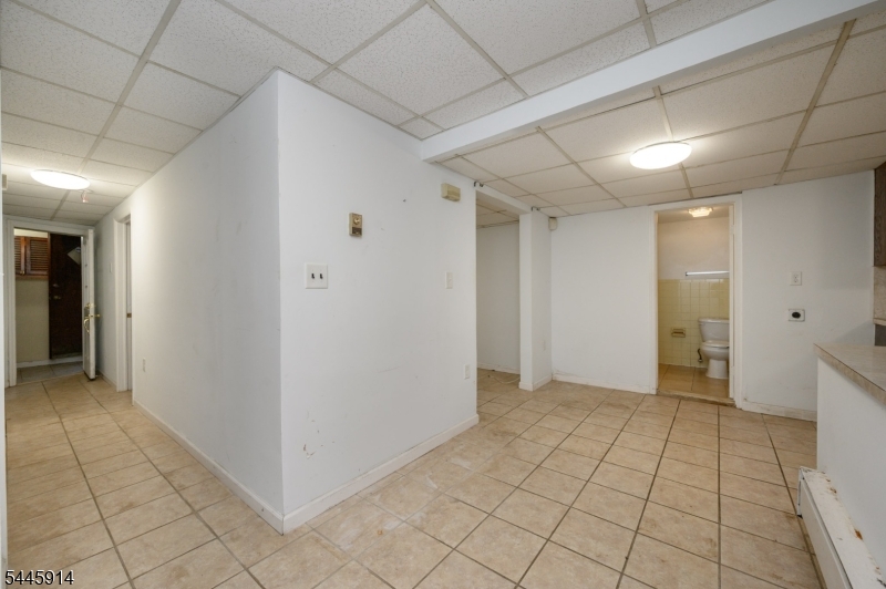 94 Van Buren St Property Photo 38