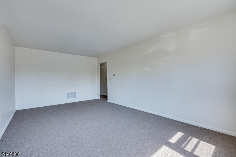 52 Johnson Ave 2 Property Photo 12