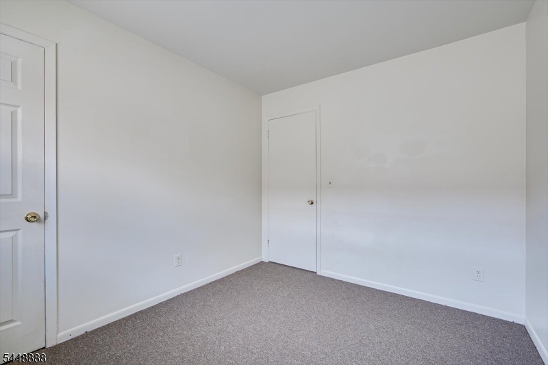 52 Johnson Ave 2 Property Photo 17