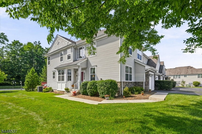 10 Indian Field Dr Property Photo 1