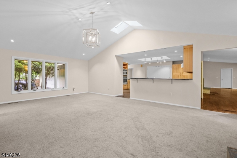 29 Wayside Pl Property Photo 18