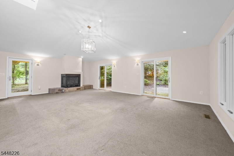 29 Wayside Pl Property Photo 19