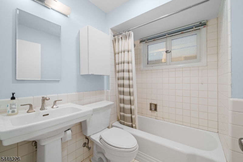 29 Wayside Pl Property Photo 32