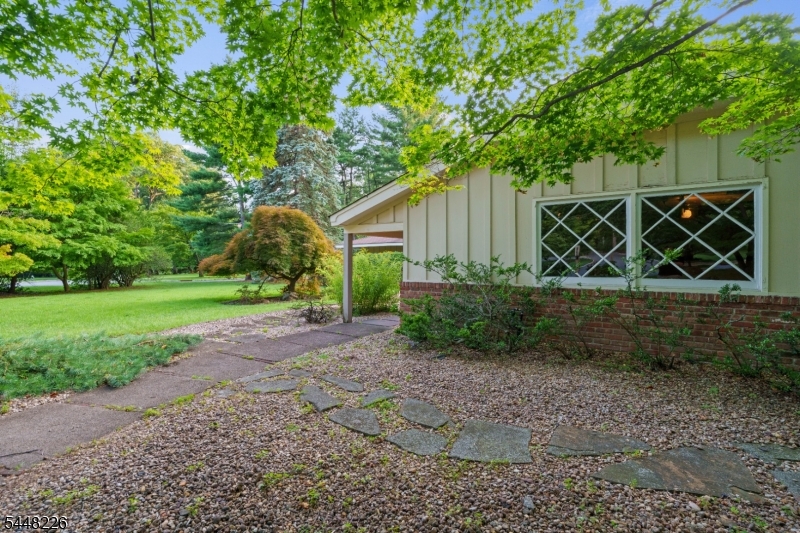 29 Wayside Pl Property Photo 43