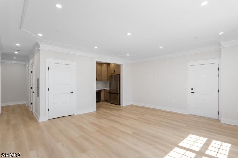 5 Milton Ave C Property Photo 13