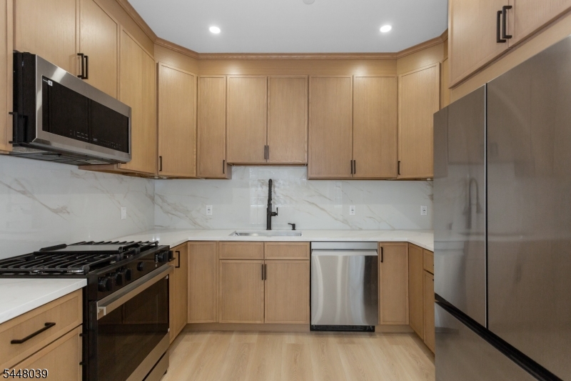 5 Milton Ave C Property Photo 14