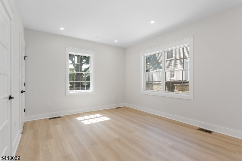 5 Milton Ave C Property Photo 19