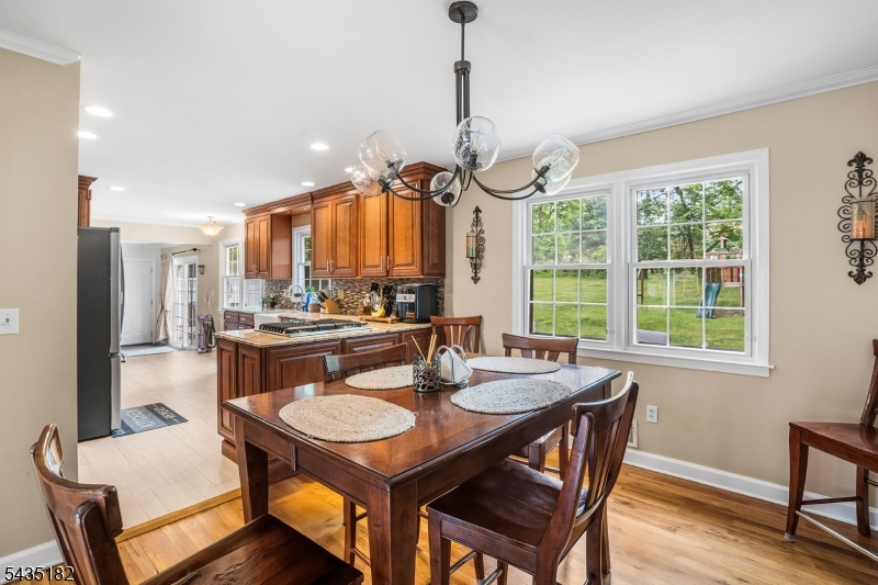 2 Ellam Dr Property Photo 6