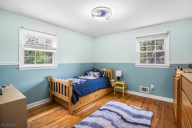2 Ellam Dr Property Photo 11