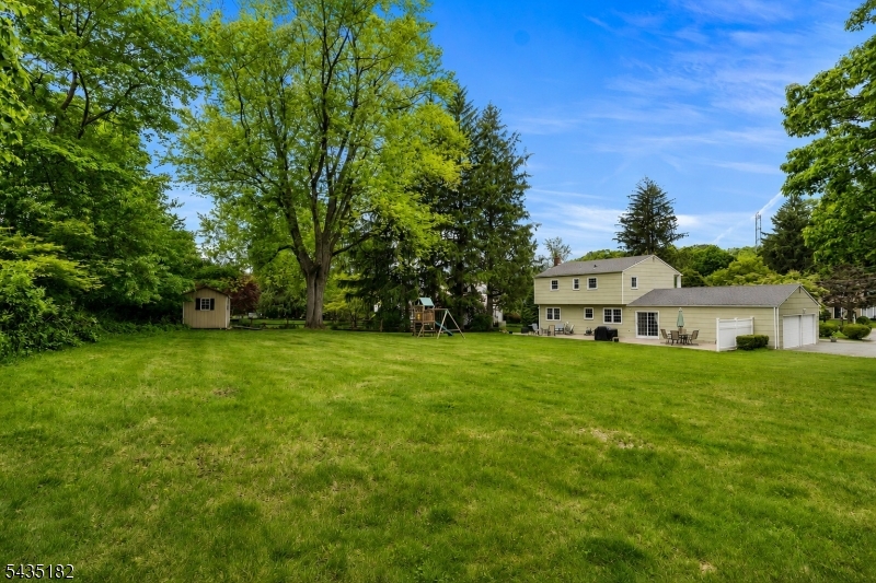 2 Ellam Dr Property Photo 17