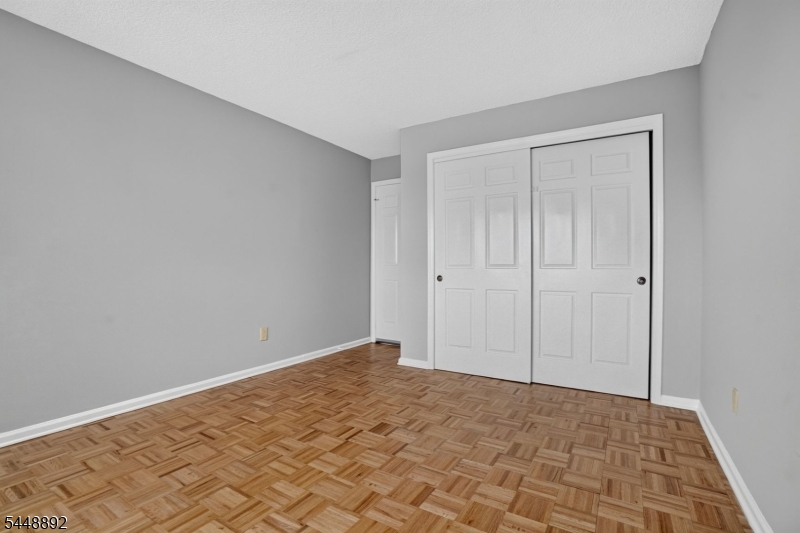 41 Wilson Ave D Property Photo 2