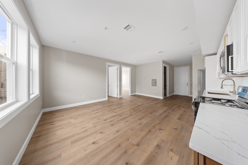 17 Wickham St 203 Property Photo 2
