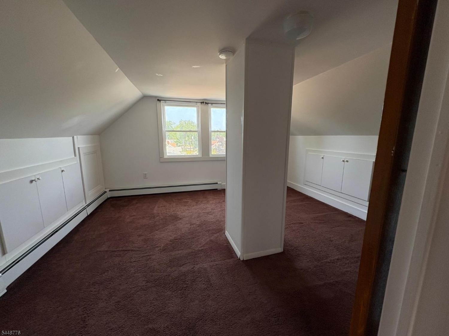 370 Main St Property Photo 17